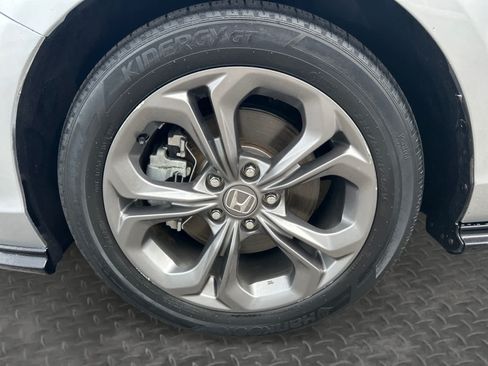 Used 2023 Honda Accord EX-L image 9