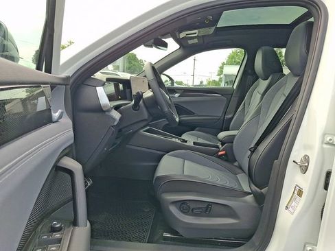 New 2026 Volkswagen Tiguan SE R-Line AWD/4WD image 6