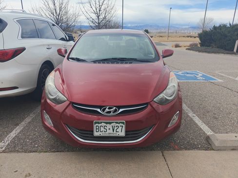 Used 2013 Hyundai Elantra GLS w/ Preferred Pkg image 7