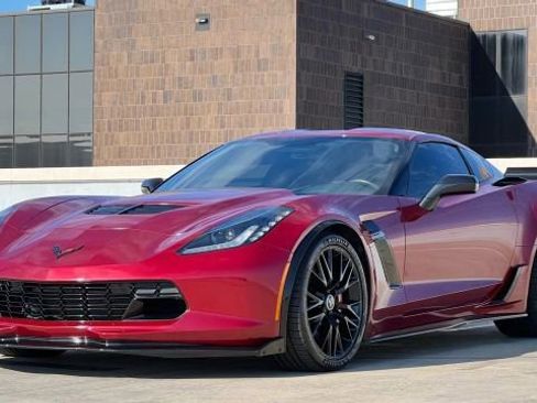 Used 2015 Chevrolet Corvette Z06 w/ 3LZ Preferred Equipment Group image 3