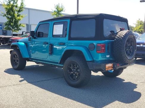 Certified 2024 Jeep Wrangler Unlimited w/ Convenience Group AWD/4WD image 6