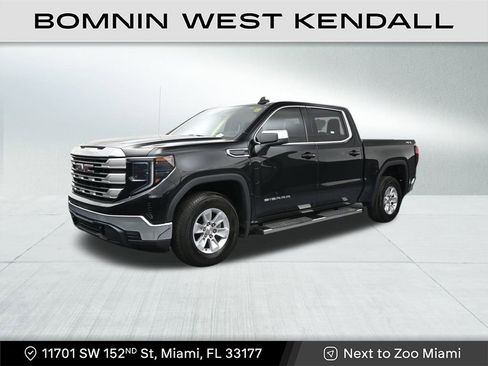 Used 2023 GMC Sierra 1500 SLE image 1