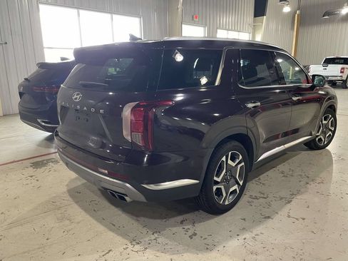 Used 2023 Hyundai Palisade Limited FWD image 6