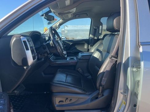 Used 2014 GMC Sierra 1500 SLT w/ SLT Crew Cab Value Package image 17