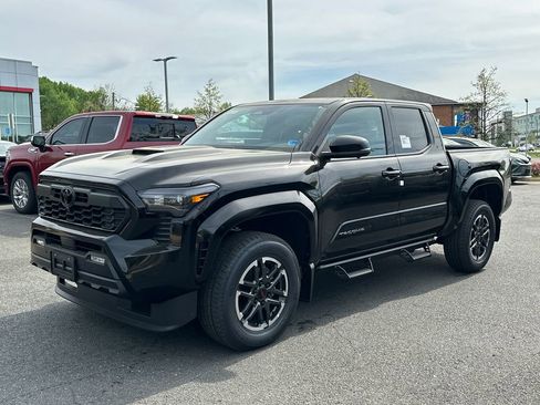 New 2026 Toyota Tacoma TRD Sport image 2