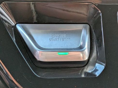 Used 2024 GMC Sierra 3500 Denali Ultimate image 33