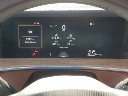 Used 2025 Volkswagen Tiguan SEL R-Line image 24