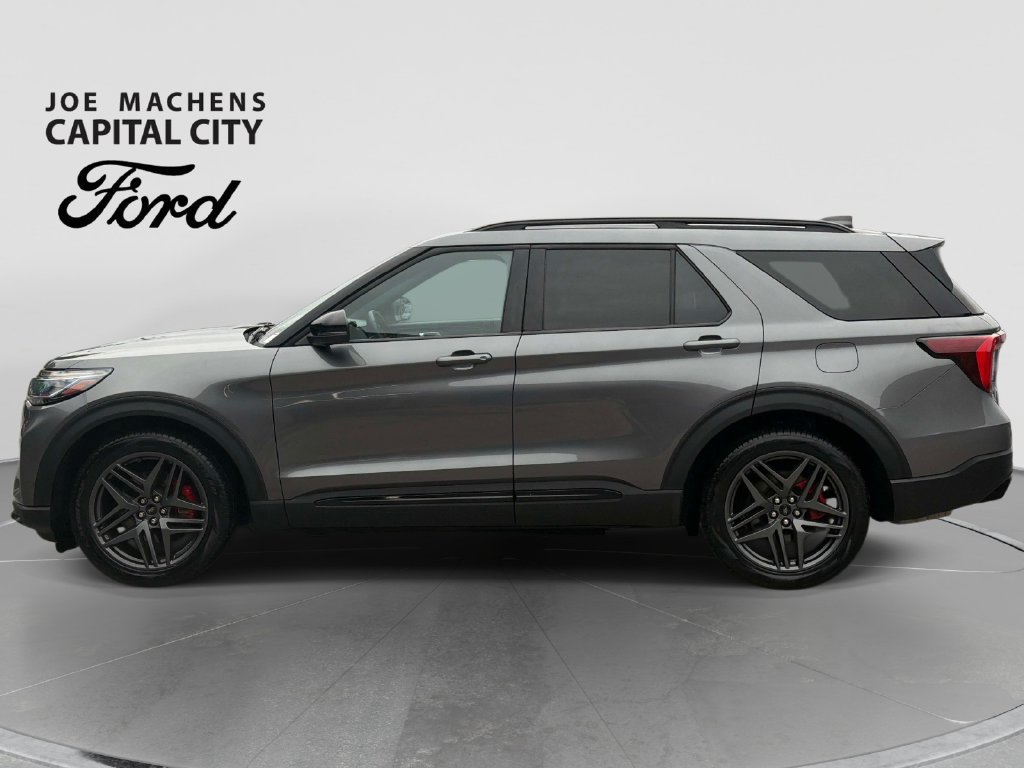 Used 2025 Ford Explorer ST AWD/4WD image 8