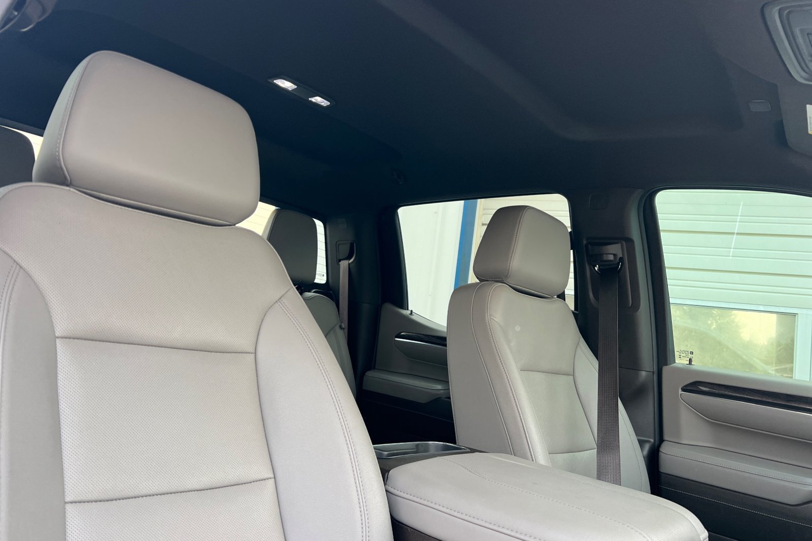 Used 2023 Chevrolet Silverado 1500 LTZ w/ Technology Package AWD/4WD image 17