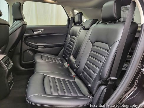 Certified 2024 Ford Edge SEL w/ Convenience Package AWD/4WD image 12