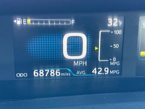 Used 2018 Toyota Prius Two image 16