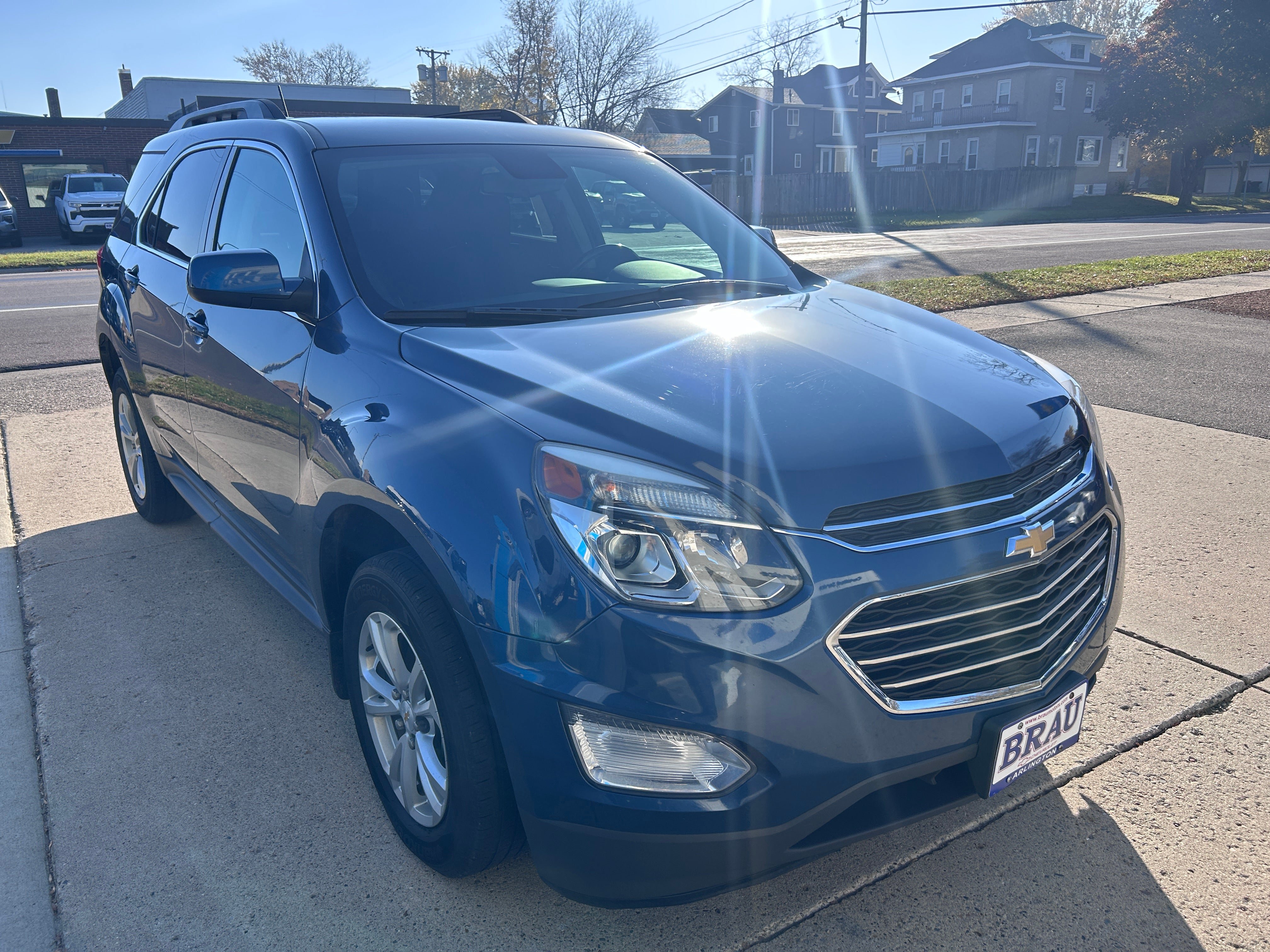 Used 2017 Chevrolet Equinox LT w/ Convenience Package FWD image 4
