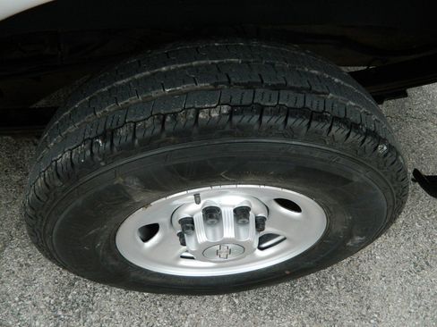 Used 2019 Chevrolet Express 2500 w/ Communications Package image 22