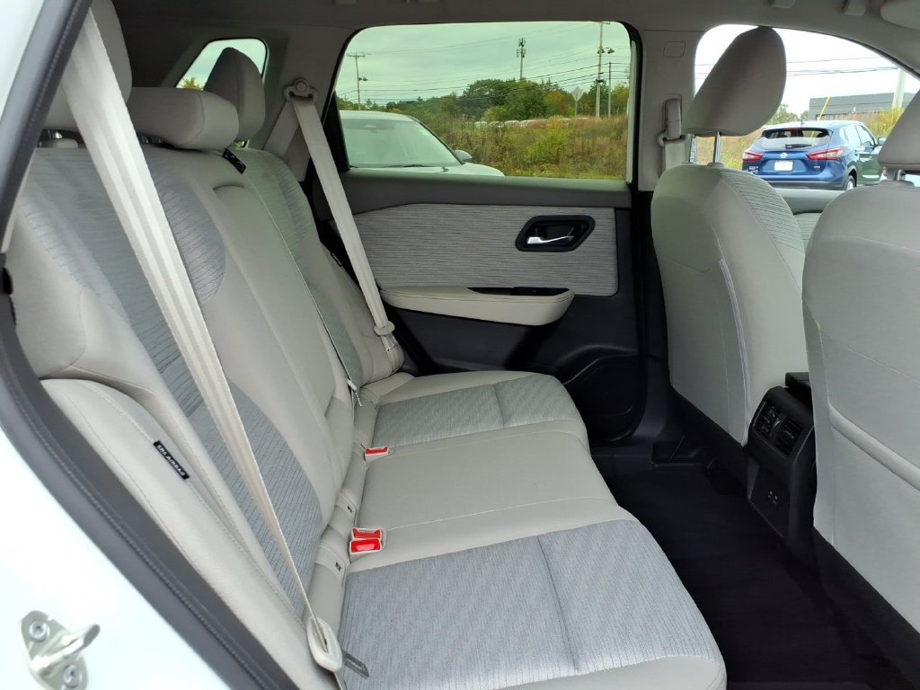 Certified 2023 Nissan Rogue SV AWD/4WD image 10
