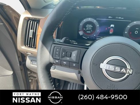 Certified 2025 Nissan Pathfinder Platinum w/ Cargo Package AWD/4WD image 23