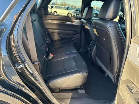 Used 2023 Cadillac XT5 Sportv w/ Technology Package image 18