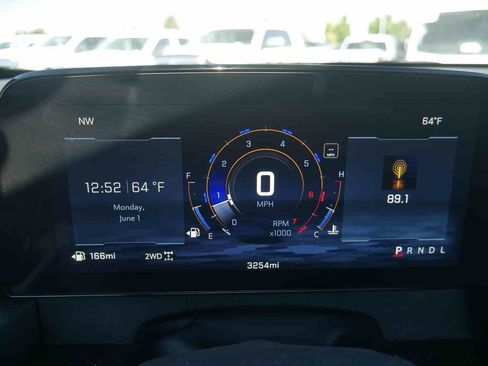 Used 2026 Chevrolet Traverse Z71 AWD/4WD image 40