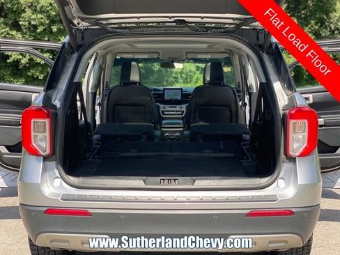 Used 2021 Ford Explorer XLT w/ Equipment Group 202A AWD/4WD image 46