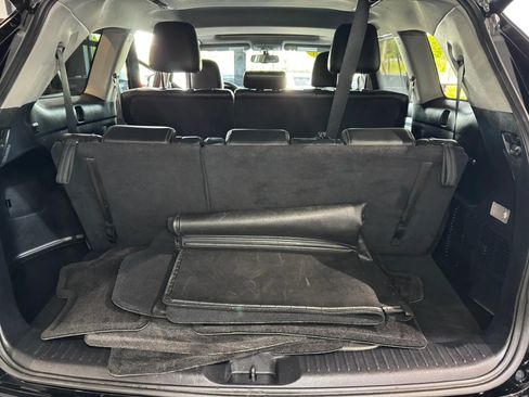 Used 2016 Toyota Highlander XLE AWD/4WD image 40