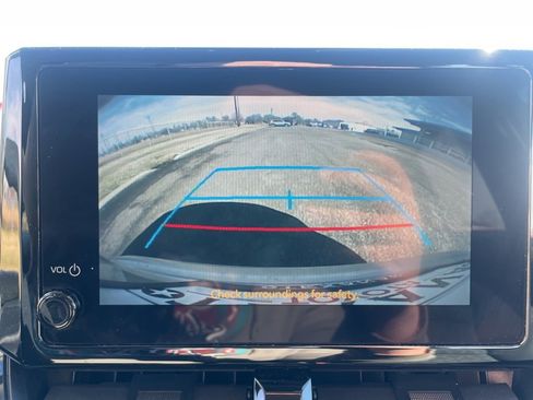 Used 2023 Toyota Corolla LE image 23