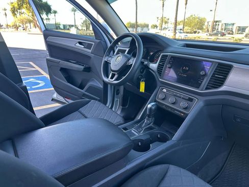 Used 2018 Volkswagen Atlas Launch Edition image 24