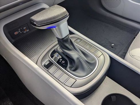 New 2026 Hyundai Kona SE image 16