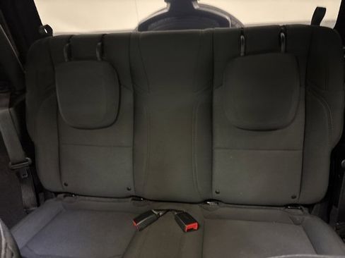 Used 2021 Jeep Wrangler Sport S image 12