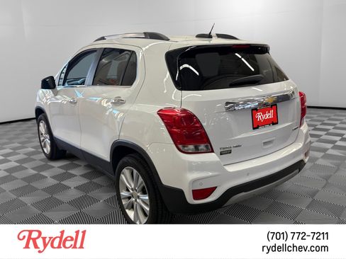 Used 2017 Chevrolet Trax Premier AWD/4WD image 2