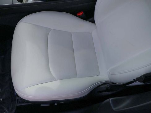 Used 2023 Tesla Model 3 Standard Range image 31