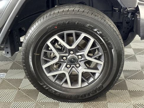 Certified 2025 Jeep Wrangler Unlimited Sahara AWD/4WD image 49