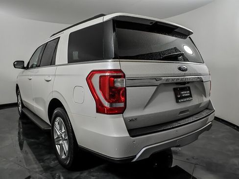 Used 2019 Ford Expedition XLT w/ Equipment Group 201A AWD/4WD image 7