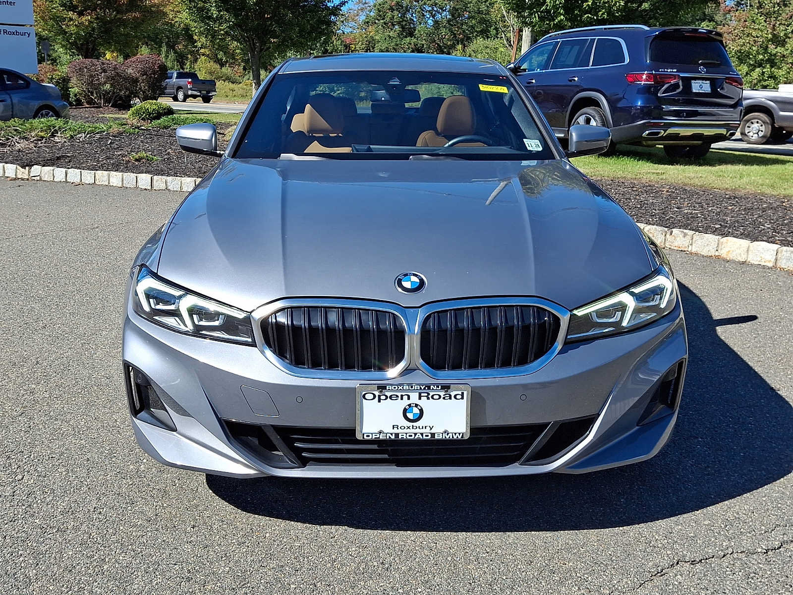 Used 2024 BMW 330i xDrive Sedan w/ Convenience Package AWD/4WD image 2