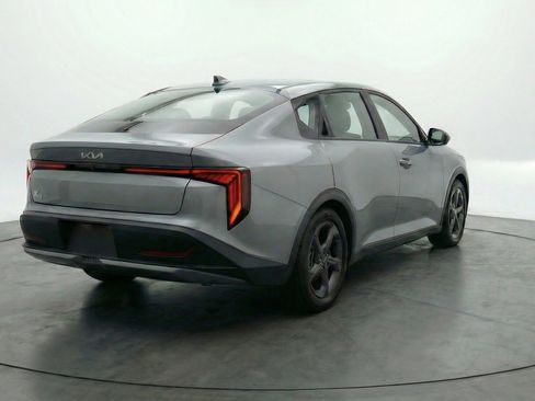 Used 2025 Kia K4 image 7