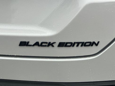 Certified 2025 Honda Pilot Black Edition image 28