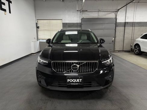 Used 2023 Volvo XC40 B5 Ultimate w/ Protection Package Premier AWD/4WD image 3