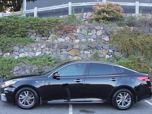 Used 2019 Kia Optima LX FWD image 6