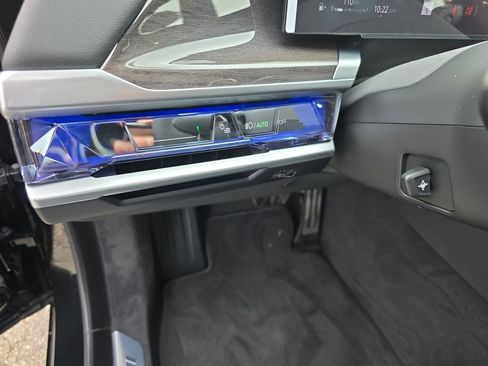 New 2026 BMW 740i xDrive image 5