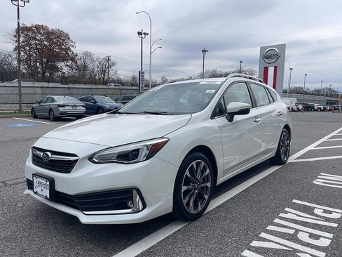 Used 2023 Subaru Impreza 2.0i Limited image 3