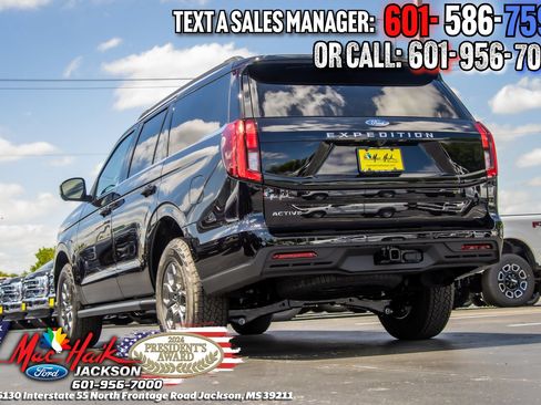New 2026 Ford Expedition Active RWD image 5