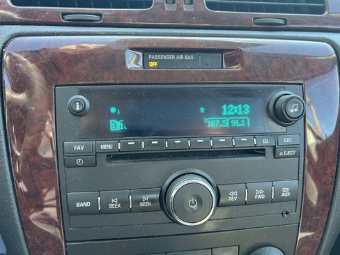 Used 2008 Chevrolet Impala LT image 21