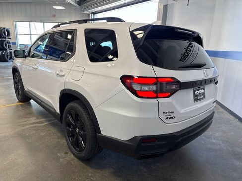 New 2026 Honda Pilot Black Edition image 5