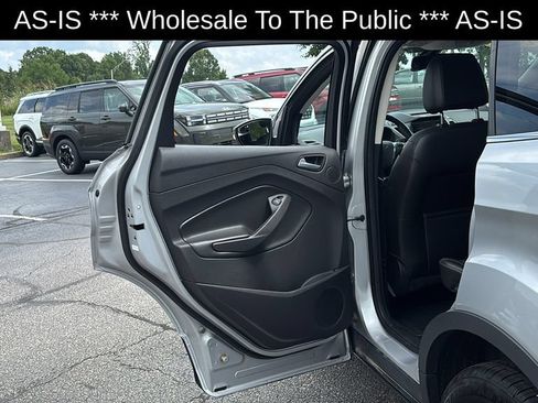 Used 2014 Ford Escape Titanium FWD image 27