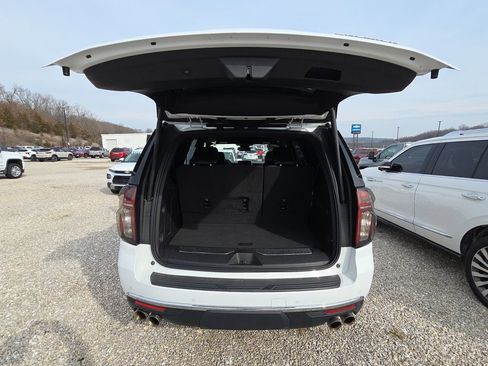 Used 2023 Chevrolet Tahoe Premier image 15