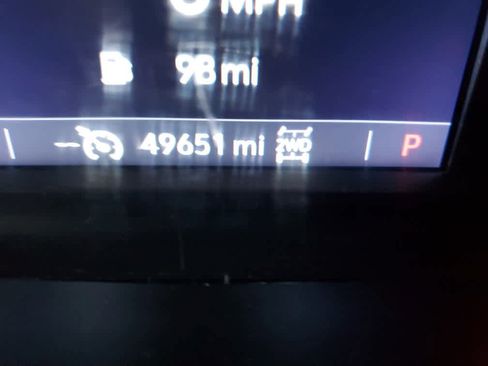 Used 2022 Chevrolet Silverado 2500 LTZ w/ Snow Plow Prep/Camper Package image 25