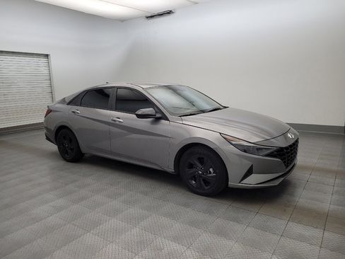 Used 2023 Hyundai Elantra Blue FWD image 11