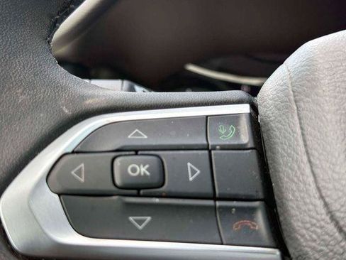 Certified 2025 Jeep Compass Limited AWD/4WD image 22