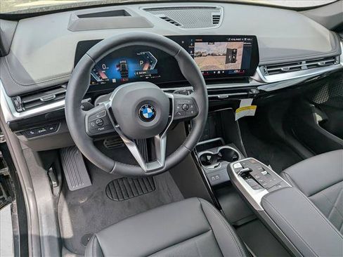 Used 2026 BMW X1 xDrive28i AWD/4WD image 3