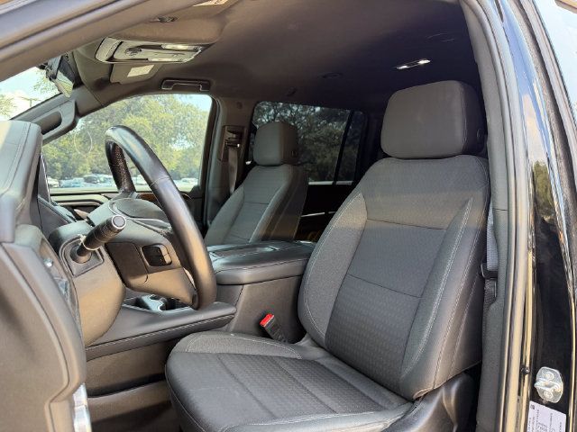 Used 2022 GMC Yukon XL SLE w/ Max Trailering Package AWD/4WD image 7
