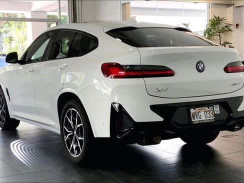 Certified 2023 BMW X4 xDrive30i w/ M Sport Package image 5