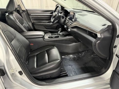 Used 2019 Nissan Altima 2.5 Platinum image 7